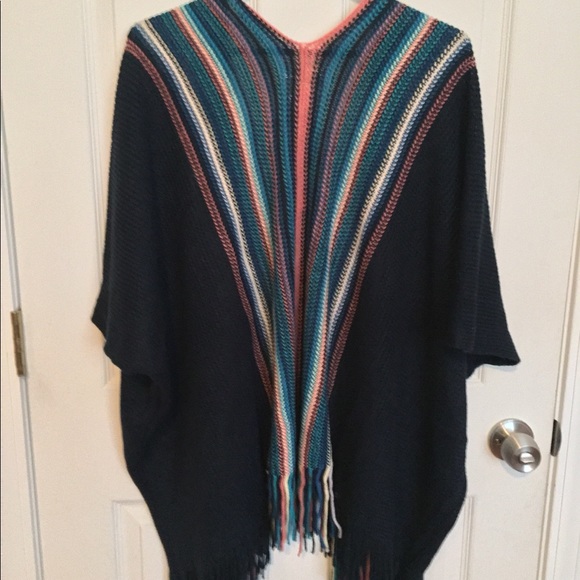 Sweater - Picture 4 of 4